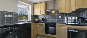 Mia`s House: Park view +Parking