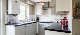 Lily's Stay Central  Parking