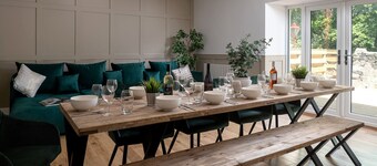 Orchard Cottage and Hot Tubs