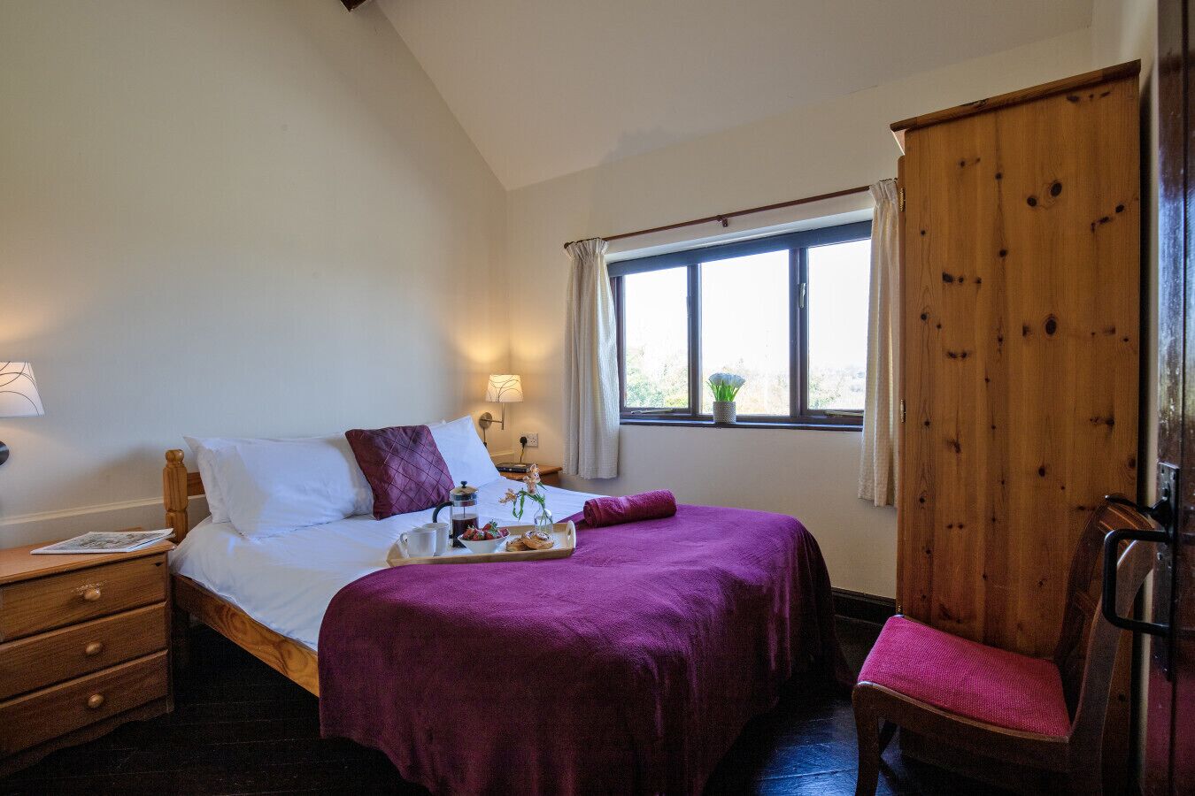 Iron/ironing board, WiFi