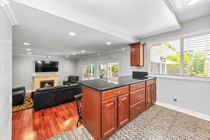 Interior - Ladera Luxe Getaway (Los Angeles)