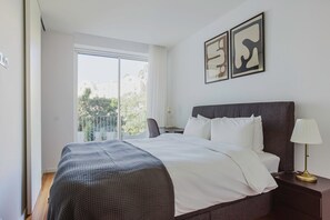 2 slaapkamers, een strijkplank/strijkijzer, wifi, beddengoed