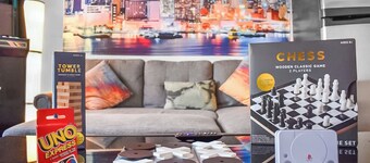 Spacious 4BR / Arcade & Games / LuxCafe / 2 King Beds / 30min to NYC