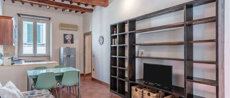 Televisión y oficina