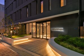 Exterior - HOTEL R9 Premium Ichikawaekimae (Ichikawa)