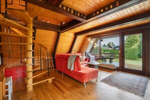 Televisio, pöytätennispöytä, stereot