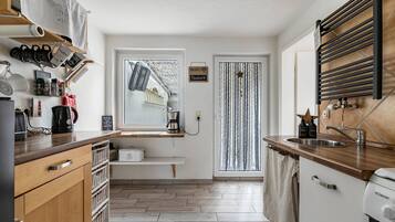 KylskÄp, mikrovÄgsugn, ugn och spishÀll