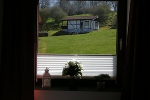 Interior - Apartment 'Bungalow 47 Upper Floor' with Balcony and Free Wi-Fi (Dipperz)