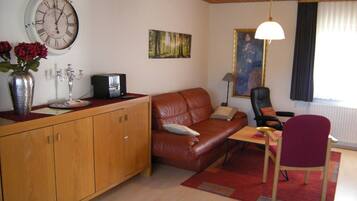 Fernseher, Stereoanlage