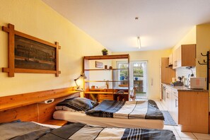 1 bedroom, iron/ironing board, free WiFi, bed sheets