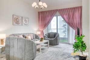 TV - Viridis Living | Chic and Spacious 1BR (Dubai)