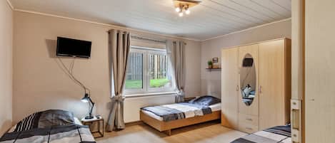 2 habitaciones, tabla de planchar con plancha y wifi gratis