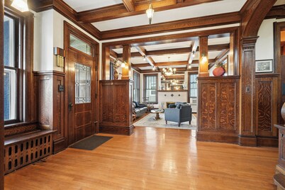 Spacious 7-bedroom house- unique history, modern comforts and incredible views