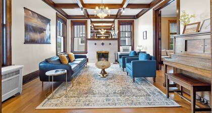 Spacious 7-bedroom house- unique history, modern comforts and incredible views