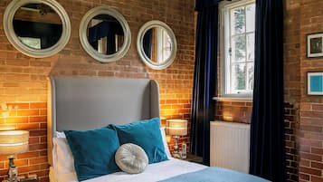 House | Iron/ironing board, free WiFi