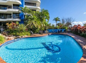 Indoor pool, outdoor pool - Alexander Apts - Ground Floor 2 Bedroom (Surfers Paradise)