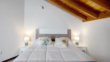 2 chambres, fer et planche à repasser, Wi-Fi gratuit, draps fournis