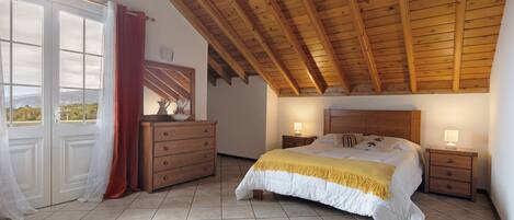 2 habitaciones, tabla de planchar con plancha y wifi gratis