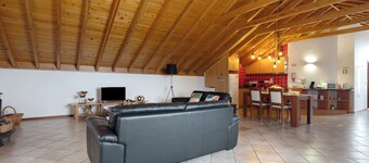 Apartment 'Vista Da Baía -  Casa Do Aniceto' with Sea View, Private Terrace and Wi-Fi