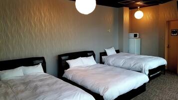 1 bedroom, desk, free WiFi, bed sheets