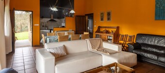 Finca 'Aitxitxe' mit Bergblick, privatem Pool und privater Terrasse