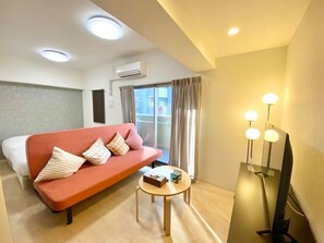 1 soverom, skrivebord, strykejern/-brett og wi-fi (inkludert)