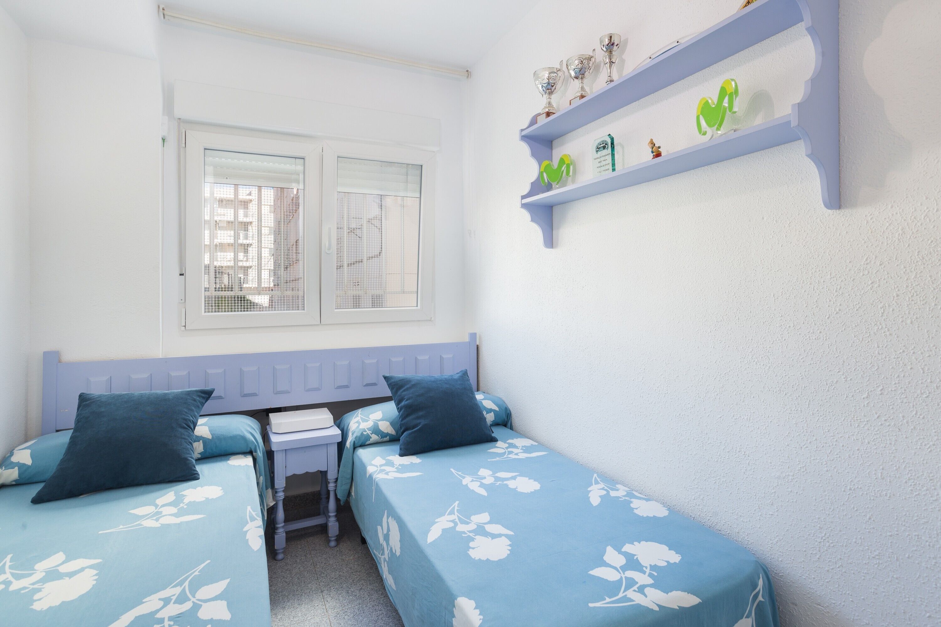 3 室のベッドルーム、アイロン / アイロン台、WiFi (無料)、ベッドシーツ