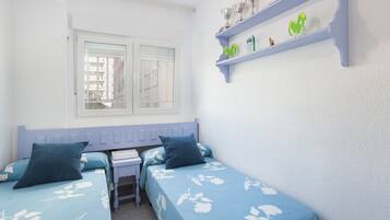 3 habitaciones, tabla de planchar con plancha y wifi gratis