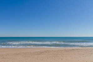 Beach nearby - Apartment 'Ca Llaurí' with Sea View, Wi-Fi and Air Conditioning (Daimús)