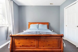 3 chambres, bureau, fer et planche à repasser, Wi-Fi gratuit