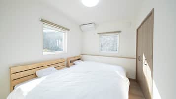 3 habitaciones, escritorio, wifi gratis y ropa de cama