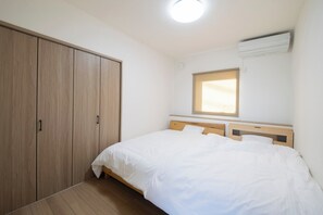 3 bedrooms, desk, free WiFi, bed sheets - Guest House Aji Nakaniwa Private house overlooki - Guest House Aji Nakaniwa / Takamatsu Kagawa (Takamatsu)
