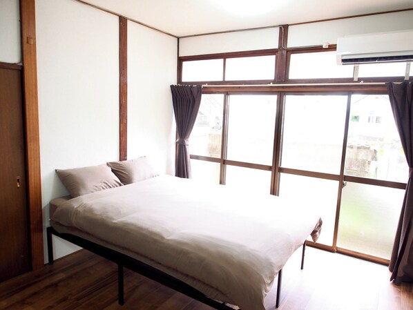 2 chambres, bureau, Wi-Fi gratuit, draps fournis