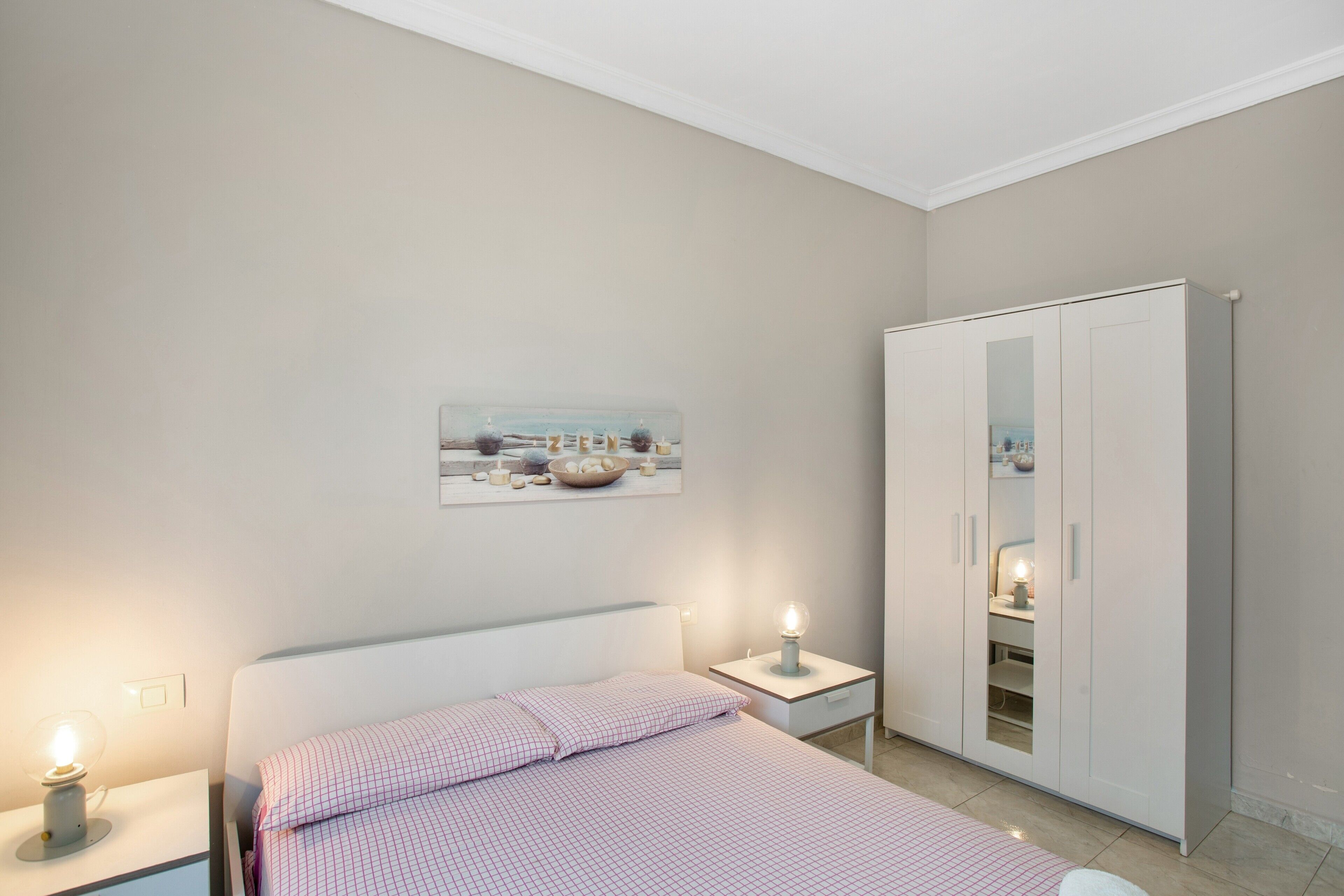 2 dormitorios, tabla de planchar con plancha, wifi gratis y ropa de cama