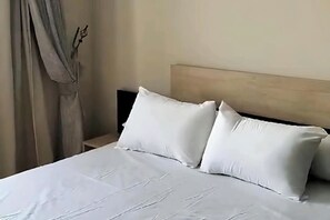 2 bedrooms, WiFi, bed sheets