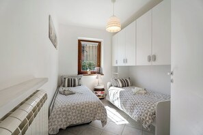 2 camere, ferro/asse da stiro, Wi-Fi gratuito, lenzuola