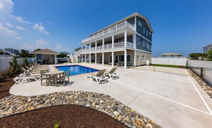 Pool - Into the Mystic- Semi Oceanfront, Pool Pickle Ball (Virginia Beach)