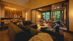 LCD TV - GLAMDAY STYLE HOTEL SUITE KAWANONE (Karuizawa)