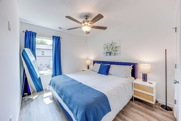 3 bedrooms, desk, iron/ironing board, travel crib