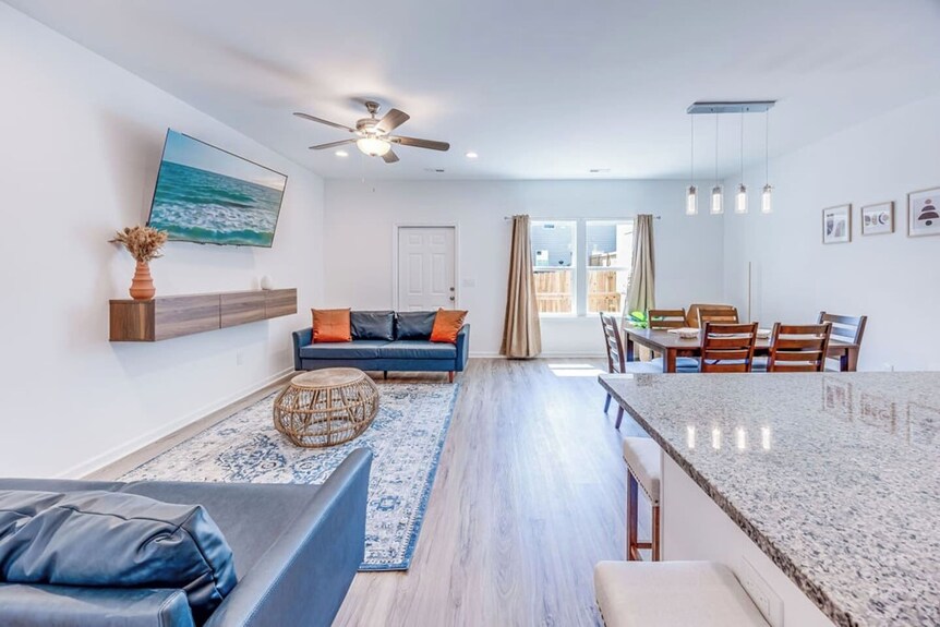 Modern 3br Greenville Stay | Close To Dining, Parks & Downtown - Greenville, SC