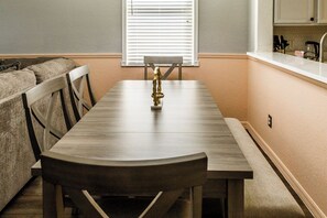 Dining - 4-bedroom vacation home in a Resort and minutes from Walt Disney World® (Davenport)