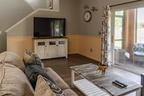 Smart TV - 4-bedroom vacation home in a Resort and minutes from Walt Disney World® (Davenport)