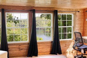 Interior - Cabin with hot tub & stunning lake and mountain views throughout (Ellijay)