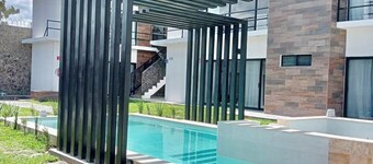 Suite CON Domo Panorámico, Alberca Y Jacuzzi Climatizados A 6 Minutos DE Parvada