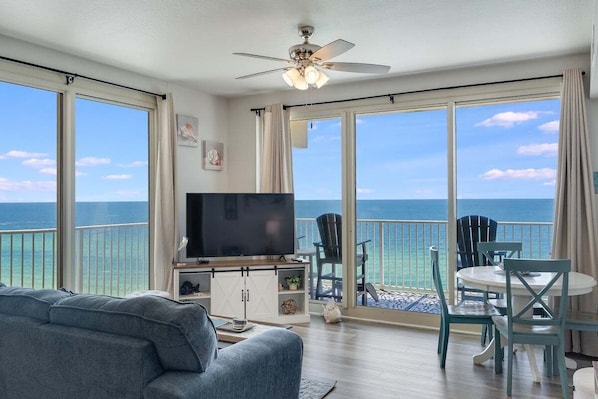 TV - Shores of Panama 1403- Free Beach Chairs! (Panama City Beach)