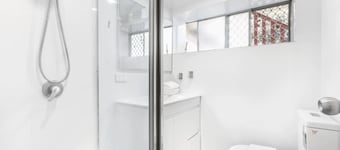 1 Bedroom Unit near highway/ transports & shops