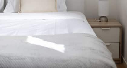 1 Bedroom Unit near highway/ transports & shops