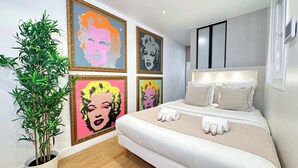 Room - Spacious flat for 4 -  Eiffel Tower (Paris)