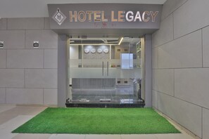 Property entrance - Hotel Legacy (Gandhinagar)