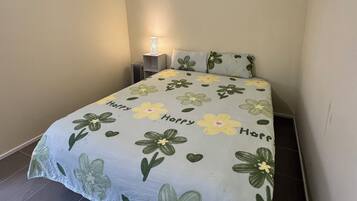 2 chambres, bureau, Wi-Fi gratuit, draps fournis